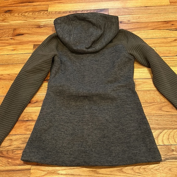 North face sweatshirt material zip up jacket - Picture 4 of 4